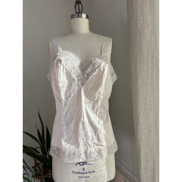 Komar Women’s Medium / 38 Cami Ivory Lace Sleeveless Satin Romantic Lingerie - Picture 1 of 2